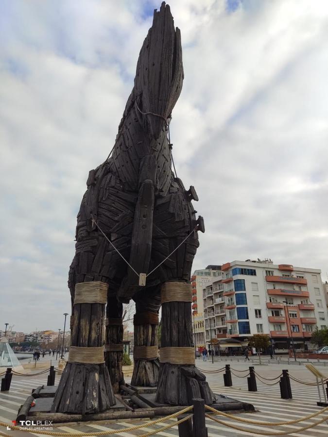 Gueven Hotel Canakkale Exterior photo